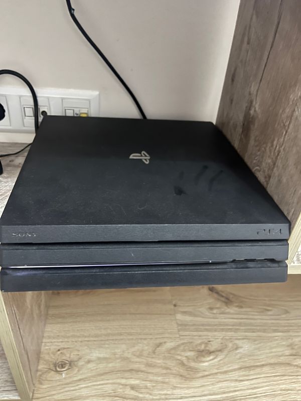 PlayStation 4 Pro 1TB PlayStation 4 Pro 1TB