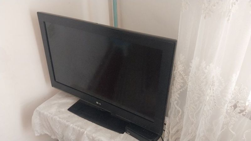 LG televizor 32 talik sotiladi