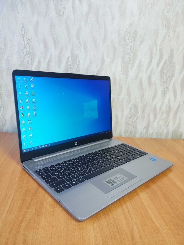 HP 250 G8 Silver 15.6" FHD i5-1135G7/16Gb/512Gb