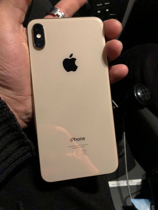 Iphone Xs Max 64 Gold