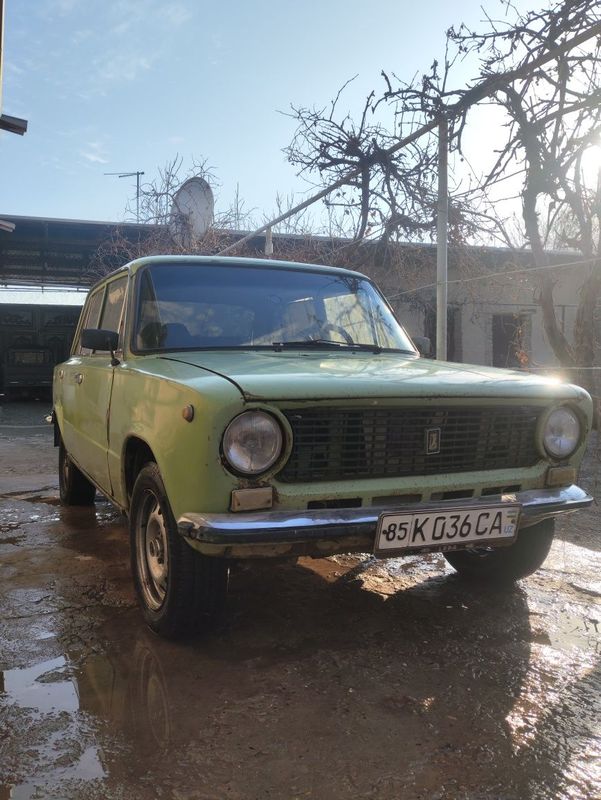 Vaz 2101 srochna sotiladi