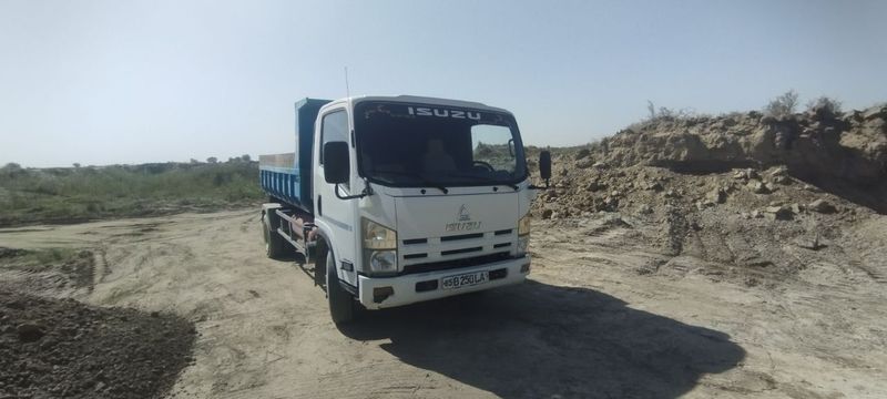 ISUZU mashinasi sotiladi ISUZU mashinasi sotiladi