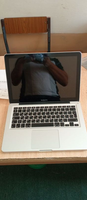 Macbook pro sotiladi Macbook pro sotiladi