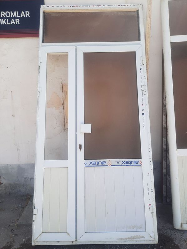 Rabochi eshik holati zur