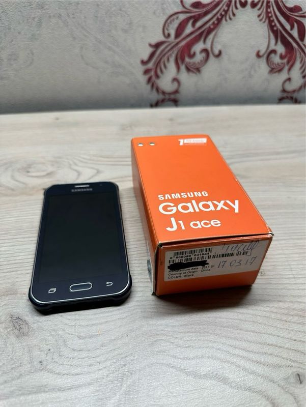 Samsung galaxy J1 ace