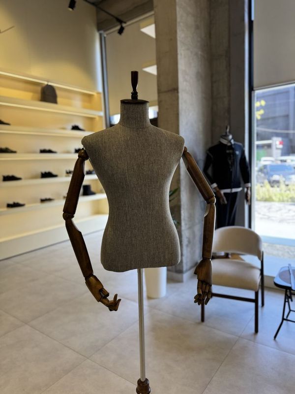Maniken манекен Maniken манекен