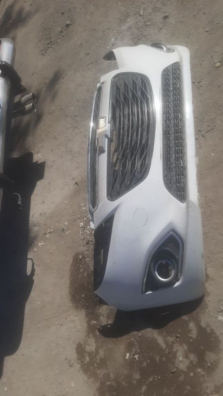 Spark oldi eski vpusk yangi vpusk va lasetti oldin bamper bor