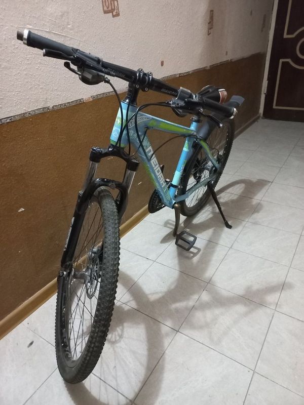 Velosiped srochna sotiladi
