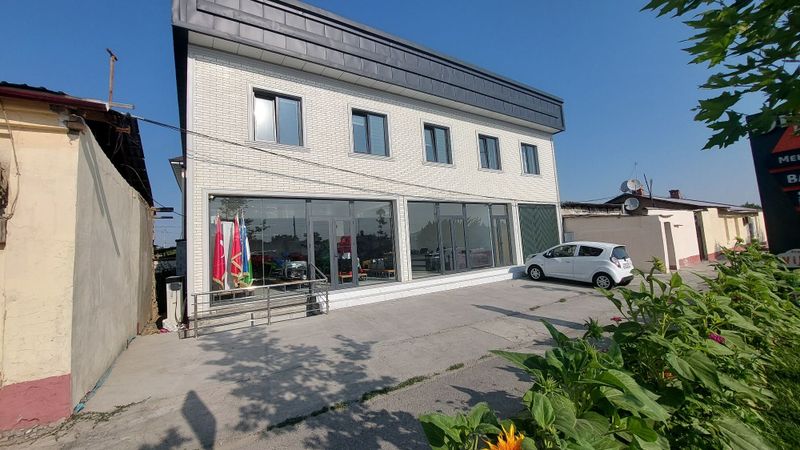 Магазин ижарага берилади 140м2 ремонт яхши.