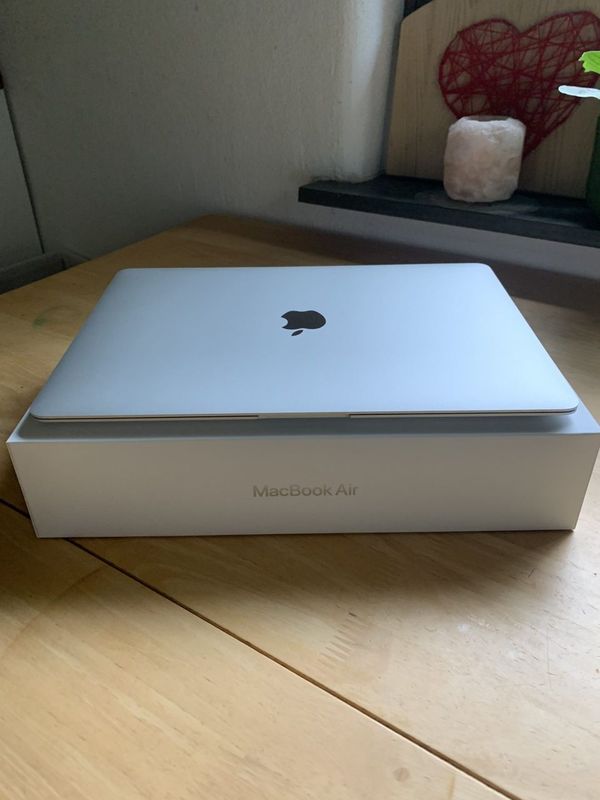 Apple Mackbook air m1