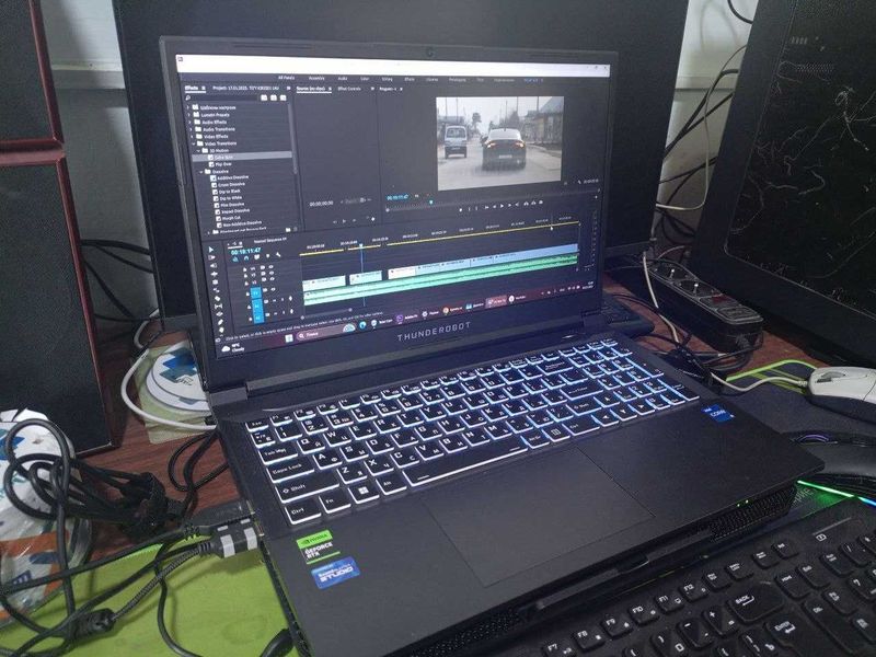 Ноутбук Thunderobot 911S Core i5-12450H, RTX 3050 4GB, 16/512GB, 15.6" Ноутбук Thunderobot 911S Core i5-12450H, RTX 3050 4GB, 16/512GB, 15.6"