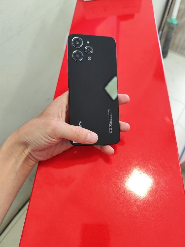 Redmi 12 juda arzon