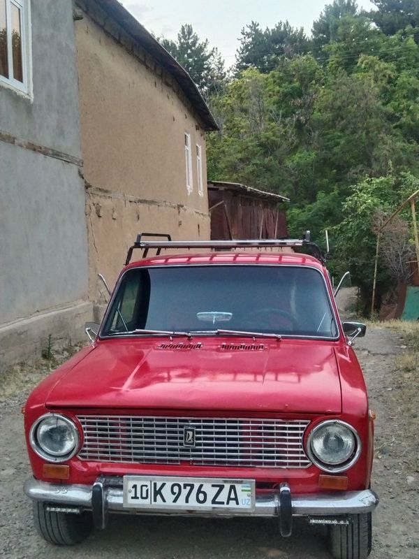 Vaz2111 yurib turgan moshina Vaz2111 yurib turgan moshina
