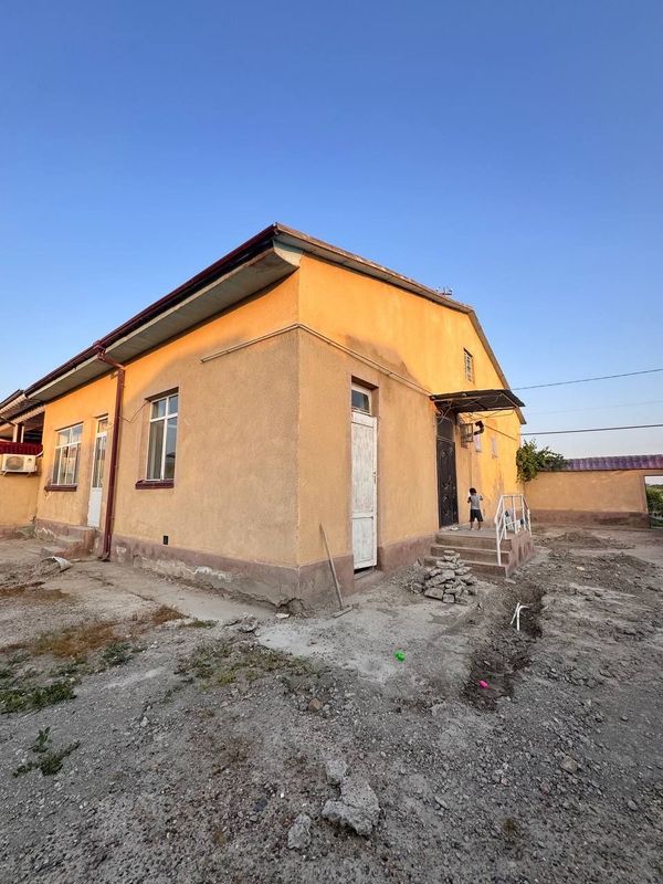 Fayzli xonadon uchastka sotiladi Fayzli xonadon uchastka sotiladi