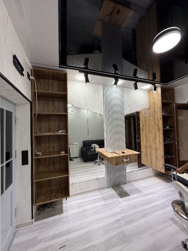 Salon uchun garnitura yangi