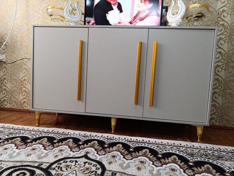 Тумба в гостинную 150