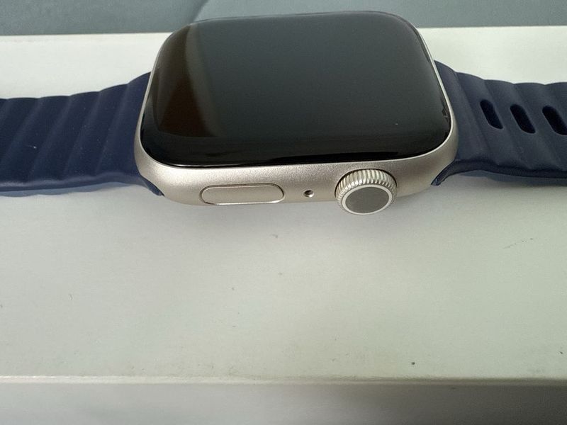 Apple watch 9 series 45mm Starlight Apple watch 9 series 45mm Starlight