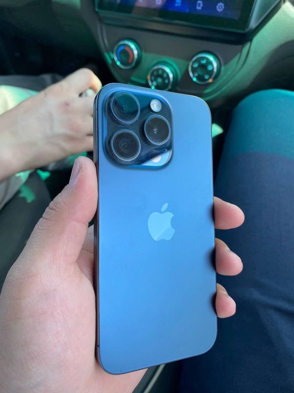 Iphone 15 pro holati ideal usta kormagan Iphone 15 pro holati ideal usta kormagan