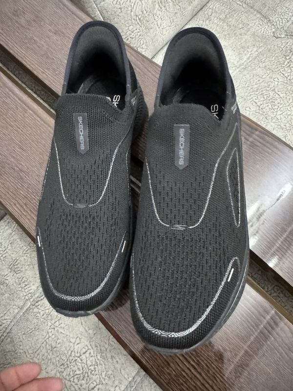 Продам skechers slip-ins Продам skechers slip-ins