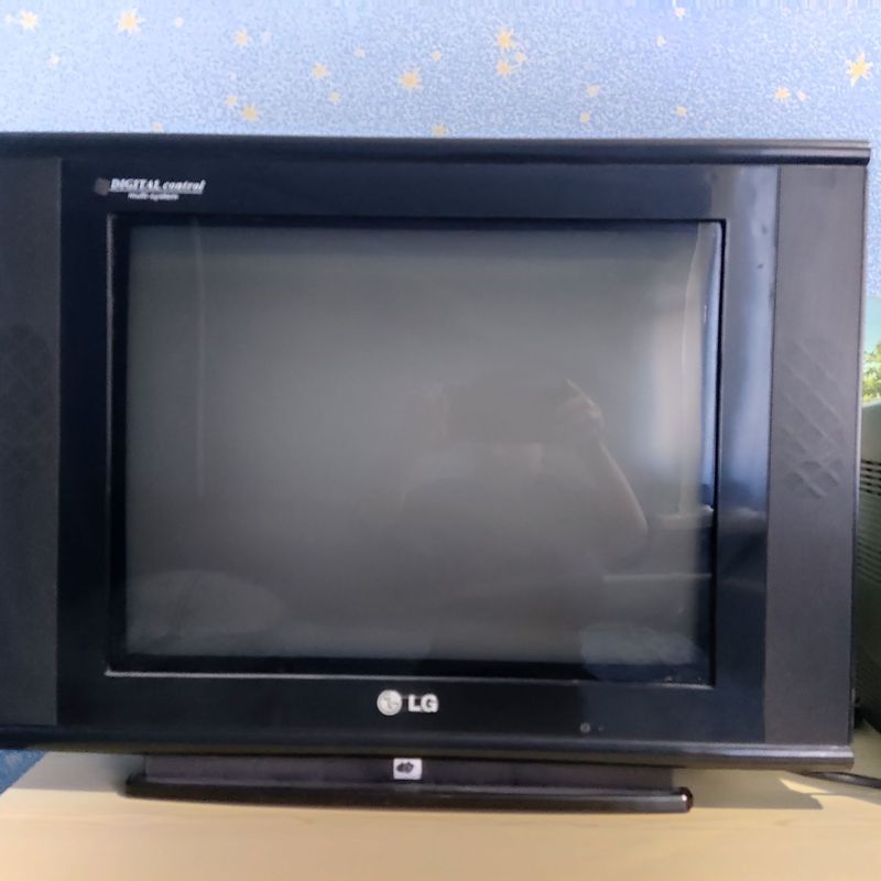 Телевизор LG. 400000