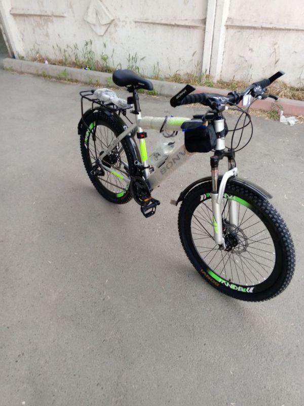 Bonvi velosipedi sotiladi srochna haydalgan lekin yangiday kop haydalm Bonvi velosipedi sotiladi srochna haydalgan lekin yangiday kop haydalm