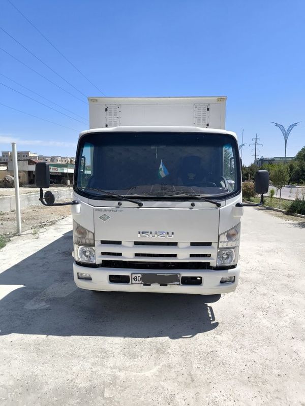 ISUZU SNJ 5 тон. ISUZU SNJ 5 тон.