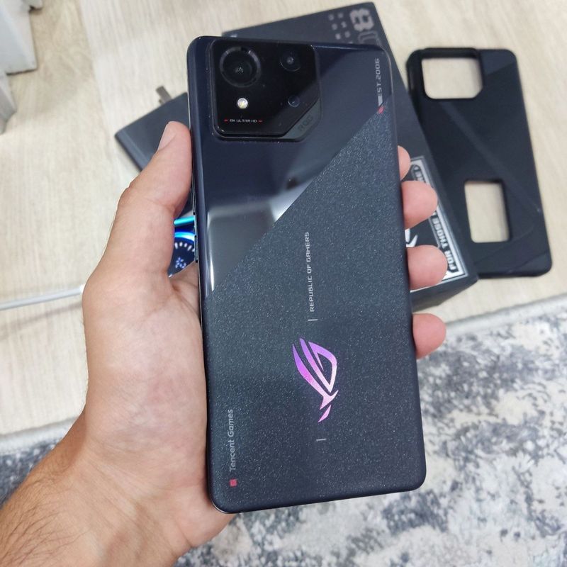 Gaming Asus ROG phone 8 igravoy 12/256gb Gaming Asus ROG phone 8 igravoy 12/256gb