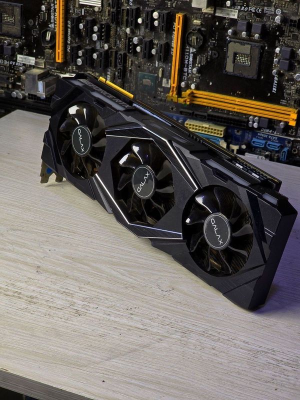 RTX2080TI 11GB Galax trio