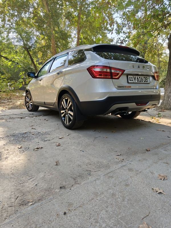Лада Веста Кросс 2019 пробег 57000.тоза