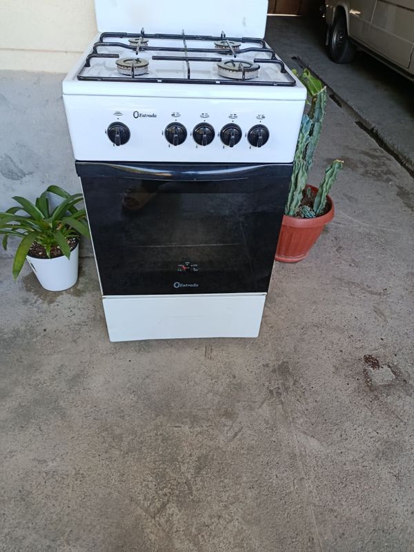Gaz plita estrada ideal holatda Gaz plita estrada ideal holatda