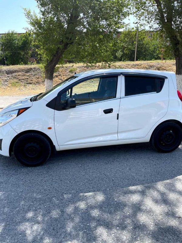 Chevrolet Spark 2012