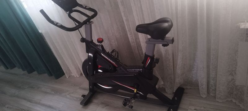 продаеться велотренажор spinning