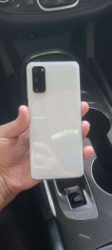 Samsung S20 5G 12/128GB Samsung S20 5G 12/128GB