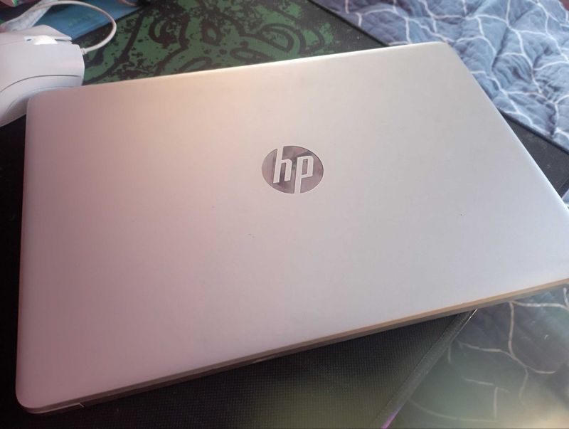 Продаю ноутбук HP 15 дюймов Продаю ноутбук HP 15 дюймов