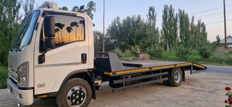 Isuzu evakuator+manipulyator