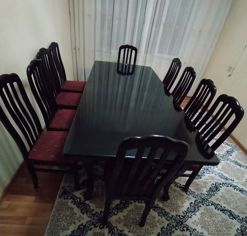 Стол стулья для гостиной Стол стулья для гостиной