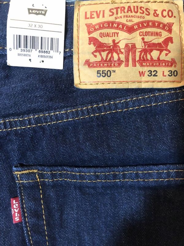 Джинсы LEVIS. Модель 550