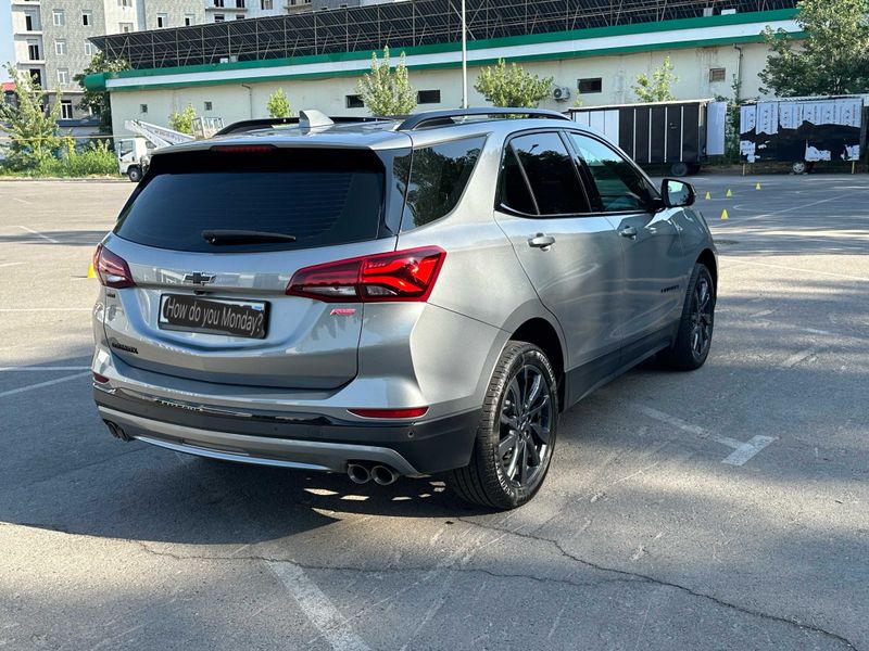 Продаю Chevrolet Equinox RS 2023 года (вторая позиция) 17,200km Продаю Chevrolet Equinox RS 2023 года (вторая позиция) 17,200km