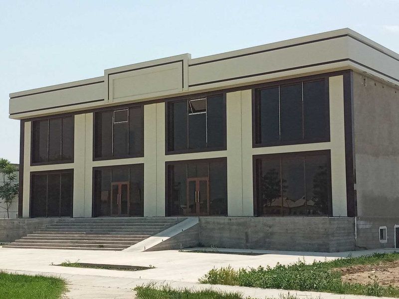Mirzachol tumanida Umumiy ovqatlanish shaxobchasi sotiladi