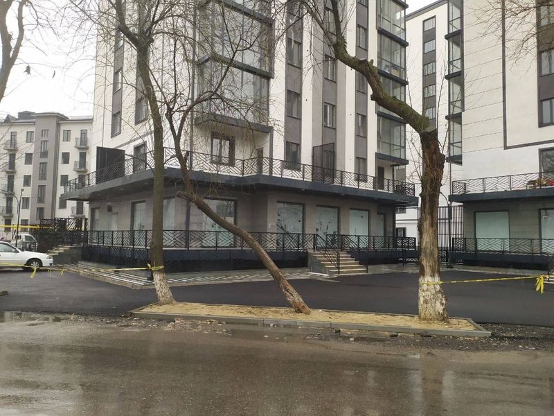 Продаётся не жилое помещения Ориентир - метро достлик Продаётся не жилое помещения Ориентир - метро достлик