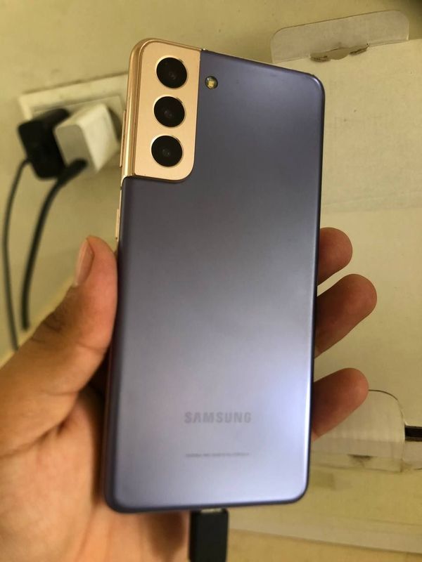 Samsung S21 5G holati ideal Samsung S21 5G holati ideal
