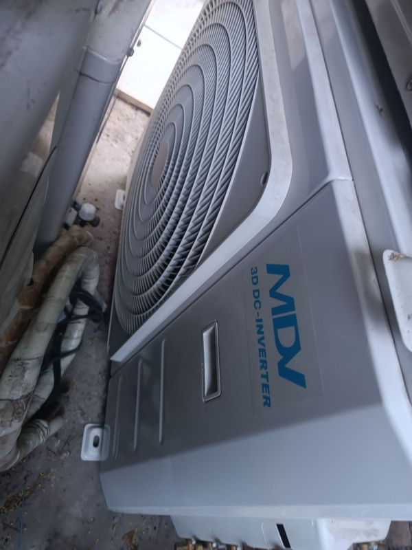 Kondisioner multisplit MDV- MD5O-42HFN1 Kondisioner multisplit MDV- MD5O-42HFN1