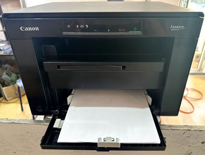 Canon mf 3010 printer sotiladi Canon mf 3010 printer sotiladi