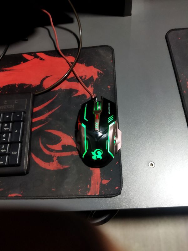 Rgb sichqoncha sotiladi Rgb sichqoncha sotiladi