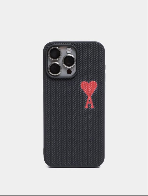 Чехол AMI на iPhone 14/15 — стильный, премиум, защита + дизайн Чехол AMI на iPhone 14/15 — стильный, премиум, защита + дизайн