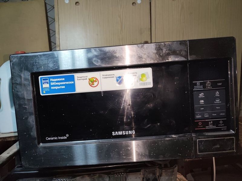 Продам микроволновку Самсунг