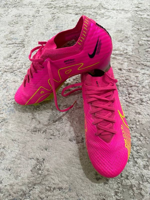 Nike mercurial boots original