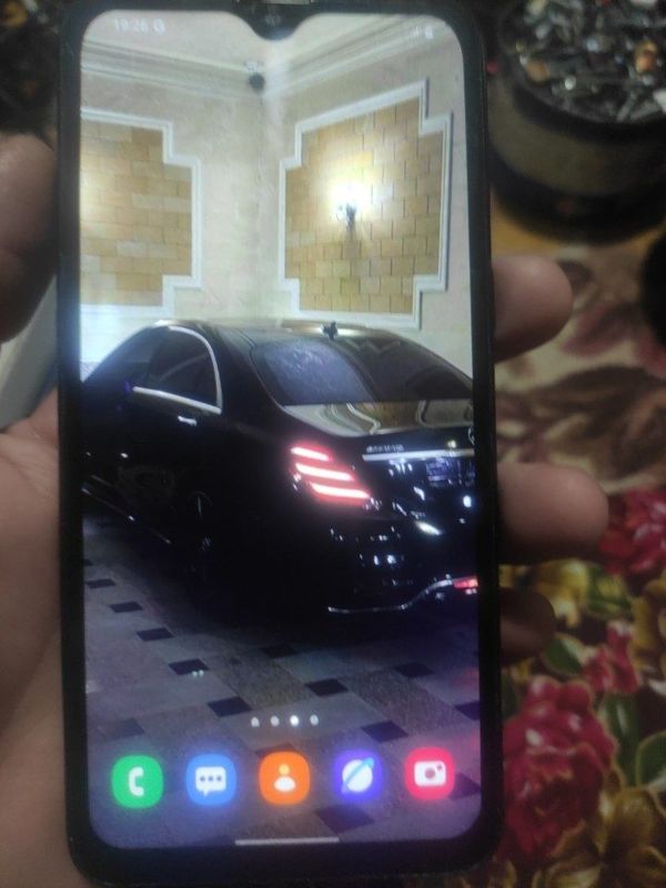 Samsung a10s sotiladi