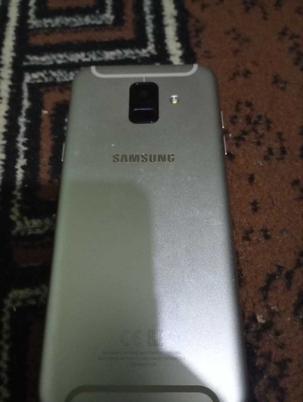 Samsung A6 ideal holatda