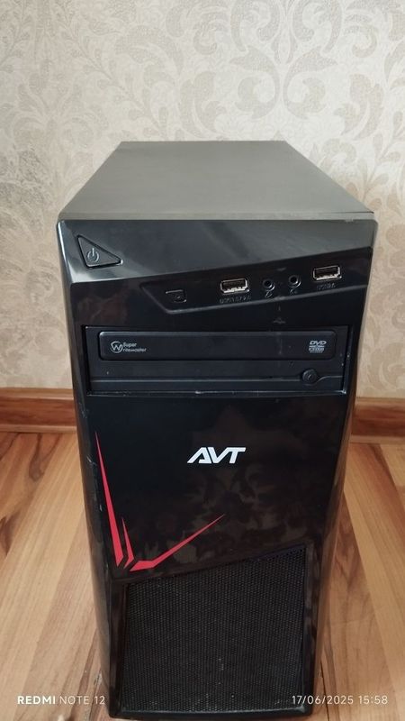 Sistemniy blok va monitor